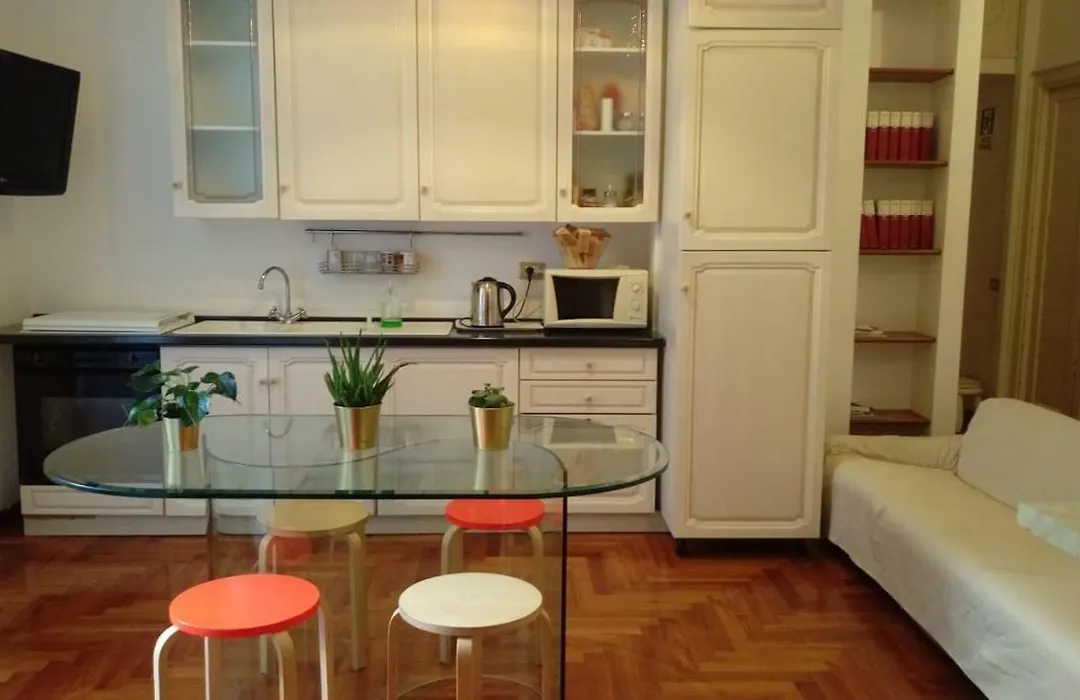 Varese Guest House-1