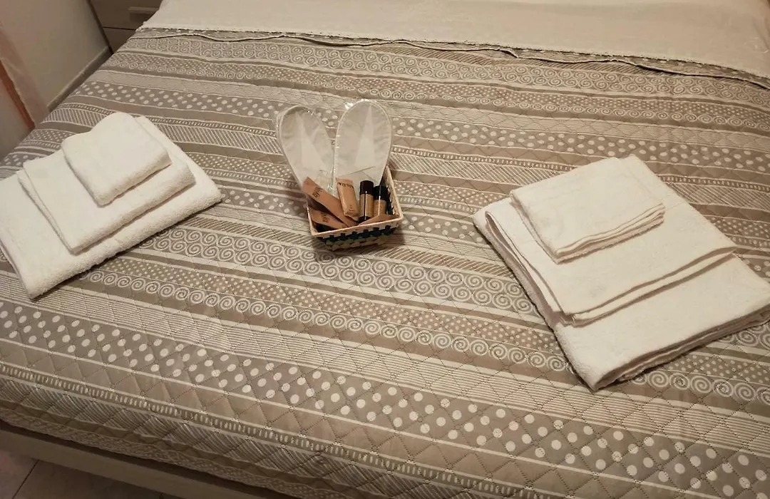 Isola Verde Guest House-1