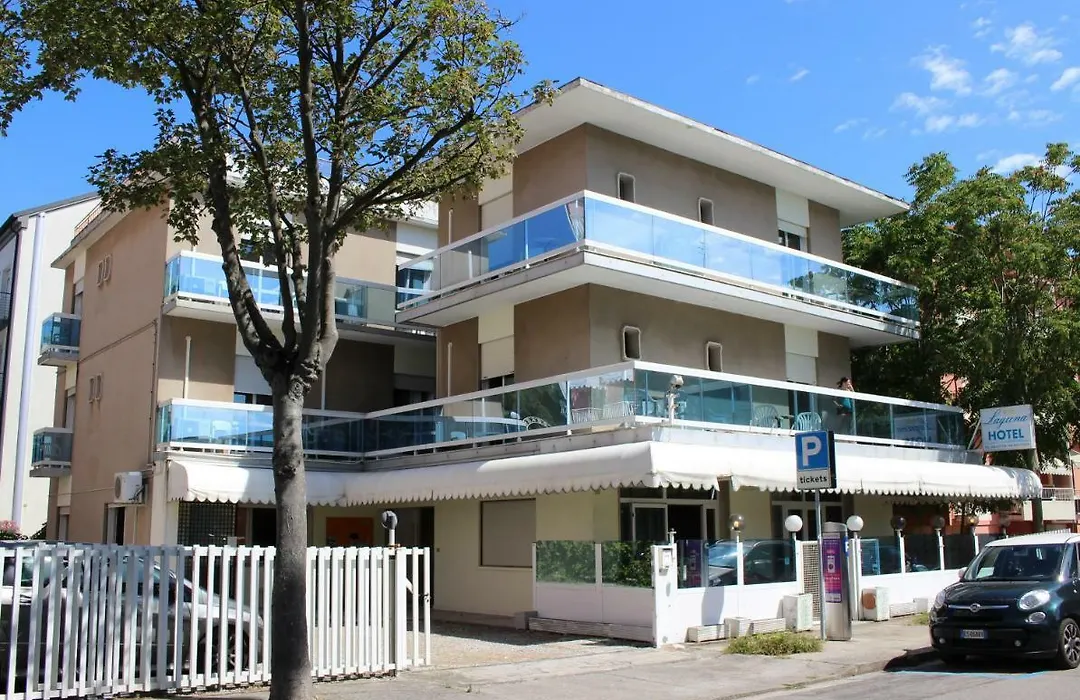Hotel Laguna-1