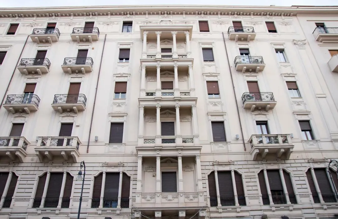 315 Via Roma Rooms Centro-1