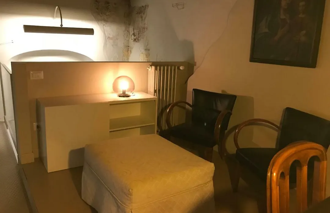 Luigi In Palazzo Bianchi-1