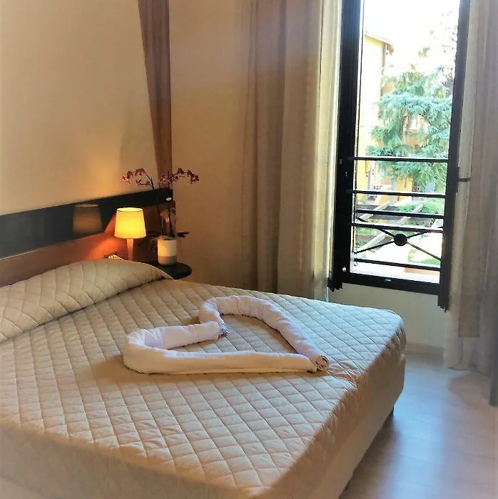 Hotel Dozza-1