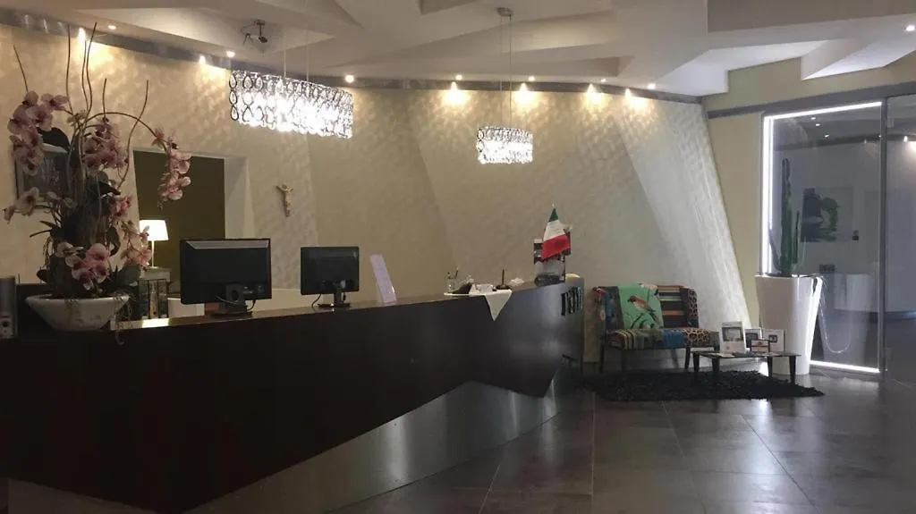 Manhattan Village Hotel-1