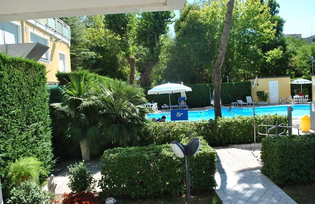 Hotel Bahama-1
