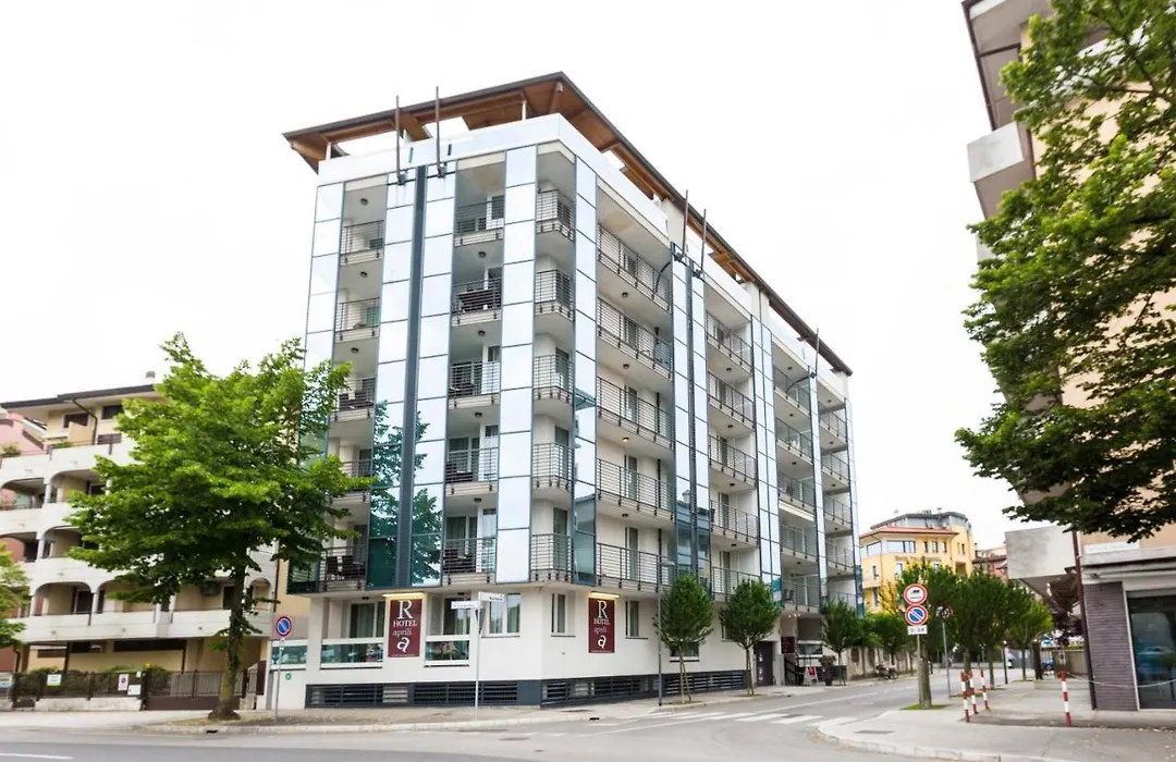 Residence Aprilia-1