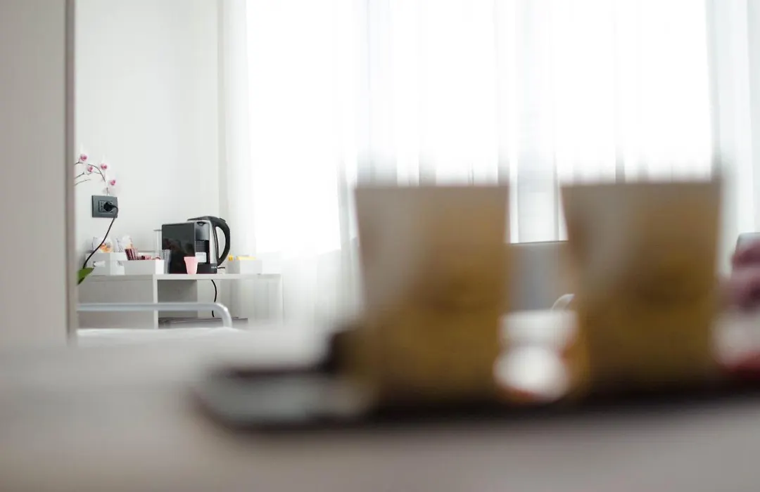Varese Comfort Room-1
