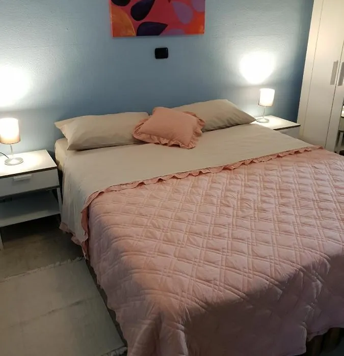 Rooms In The Beach-1