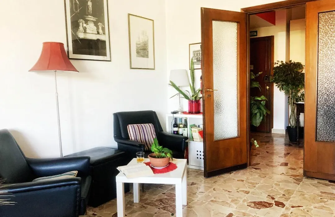 Trinaco B&B-1