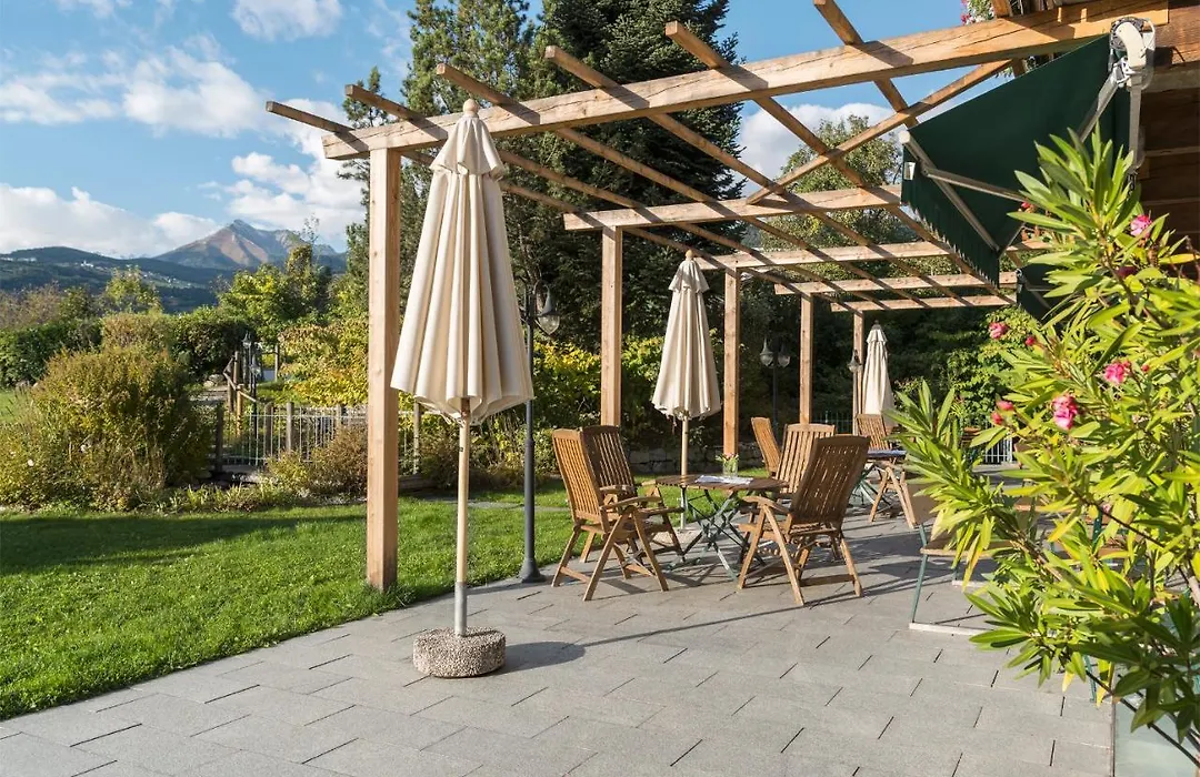 Landhotel Gasthof Zum Löwen-1