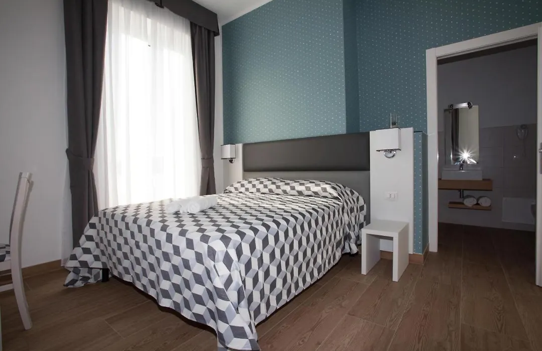 Guesthouse Porto Di Roma-1