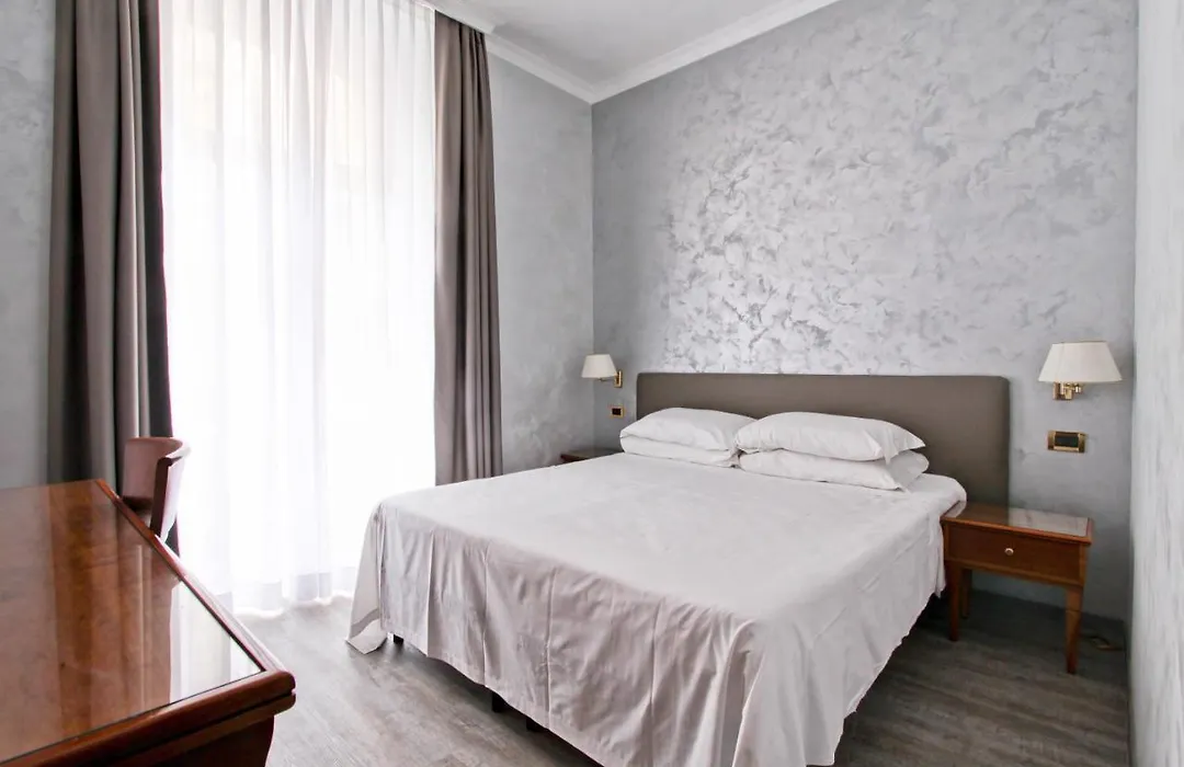 Hotel Invictus-1