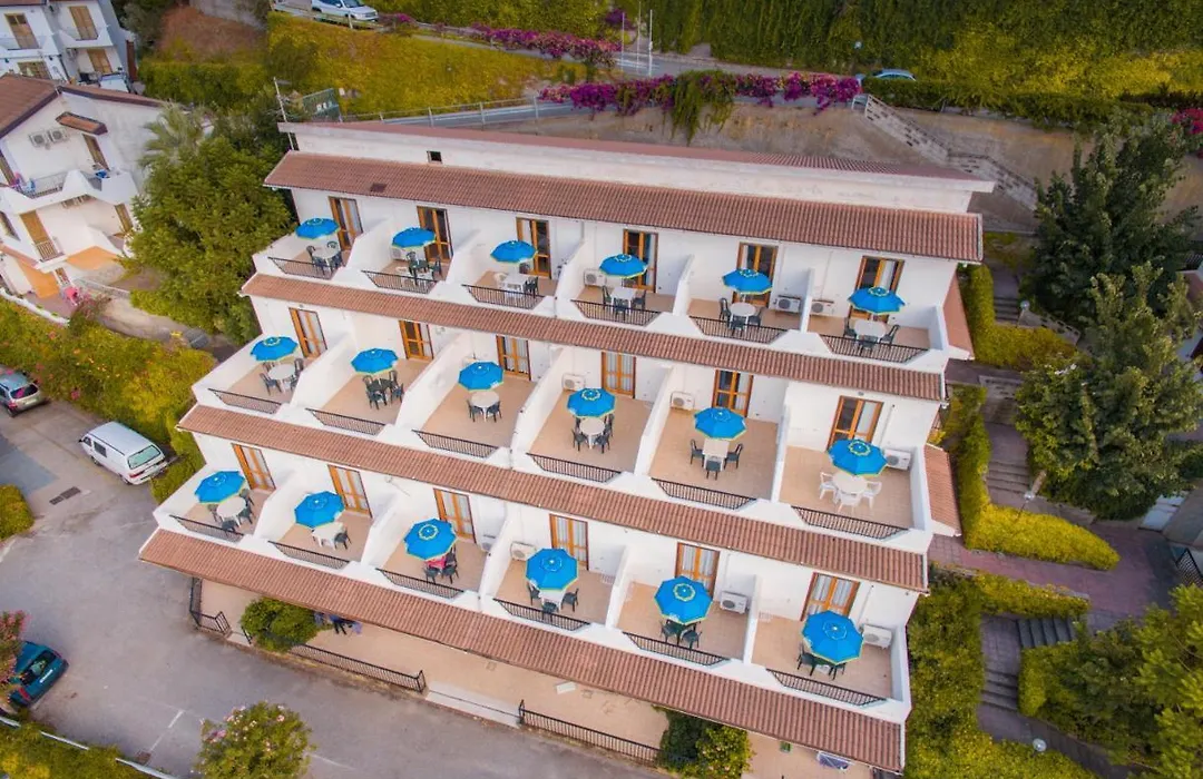Villaggio Resort Fior di Sicilia-1