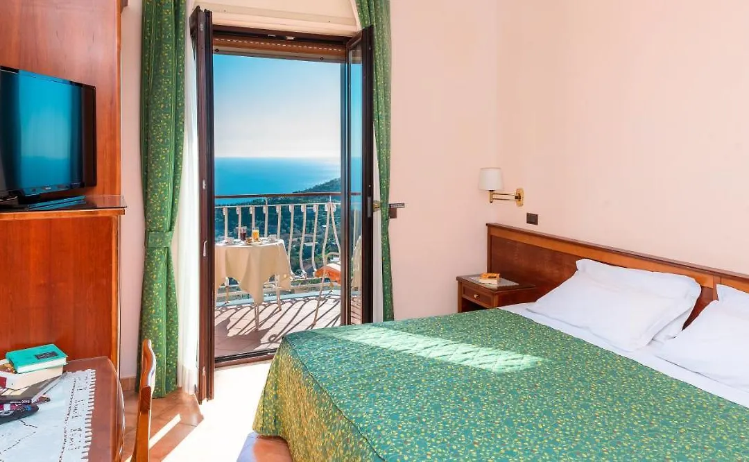 Hotel Montana-1