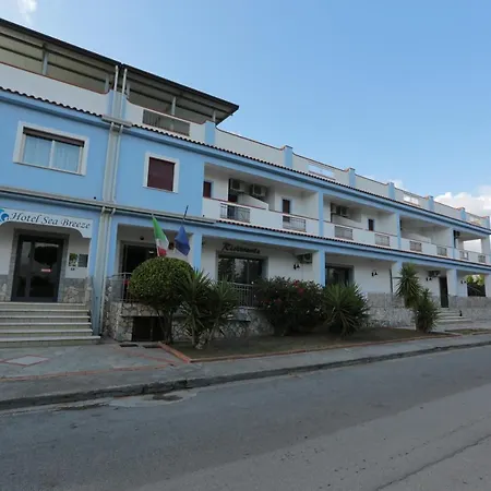 Hotel Sea Breeze-2