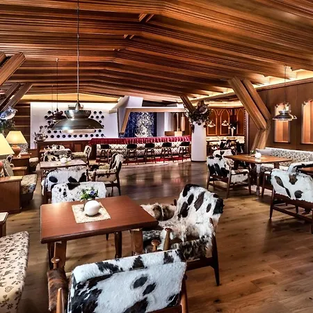 Alpen Hotel Corona-3