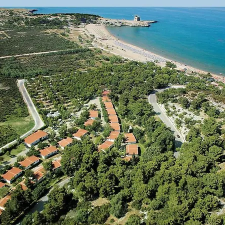 Villaggio Turistico Grotta Dell'Acqua-3