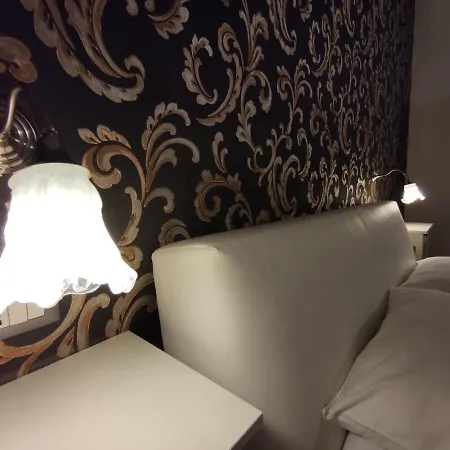 Sami Luxury Rooms 3 8 0 7 9 4 9 2 5 3-2
