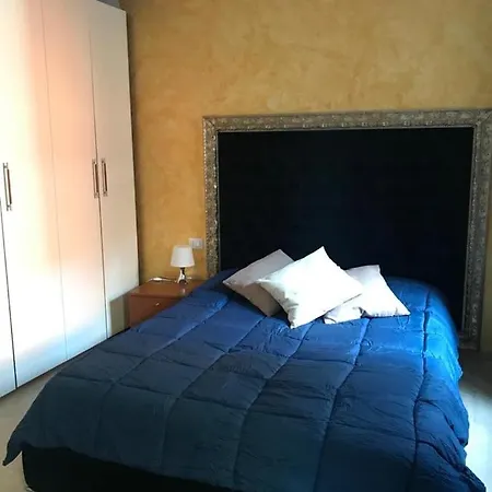 Blu Suite-3