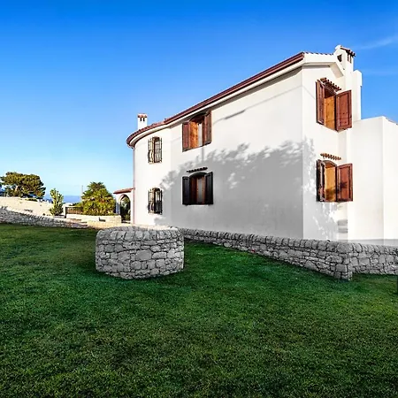 Villa Domus Petraianca-3