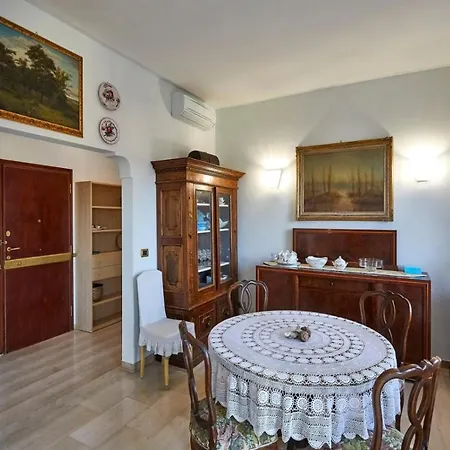 Charlothause-2