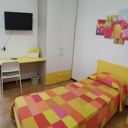MAYFLOWERS B&B Zona Ospedale Cisanello Pisa-2