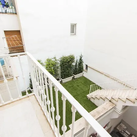 Mulberry House-2