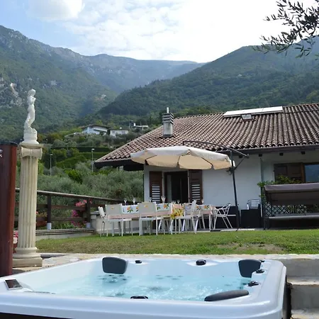 La Villa-2