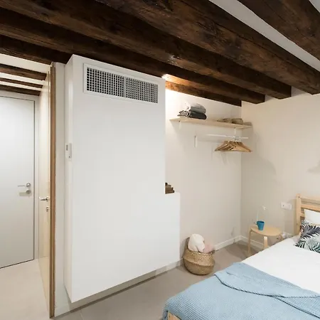 Mirandolina Venice Exclusive Guesthouse-3