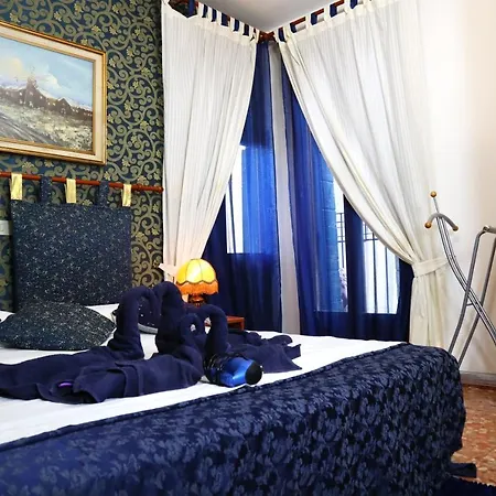 Venice Rainbow Apartment-3