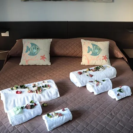 Albamares B&B-2
