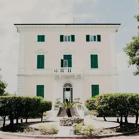 Villa Parisi Grand Hotel-2