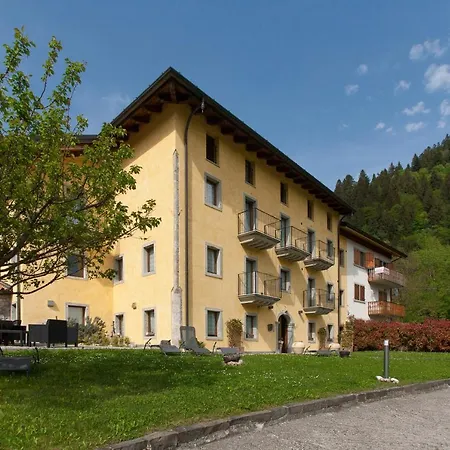 Residence Samont - Borgo Gortani-2