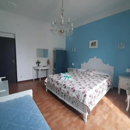 Affitta Camere Al Castello-2