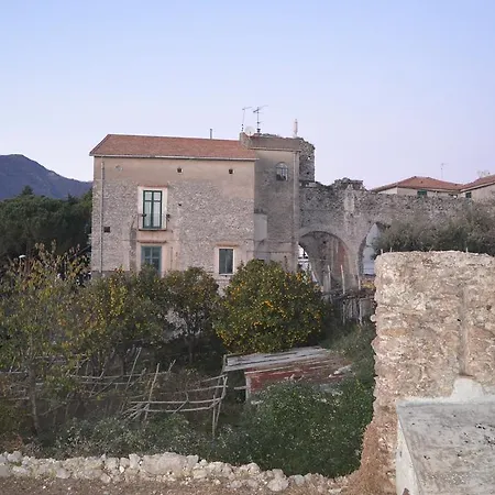 Palazzo Della Marra-3