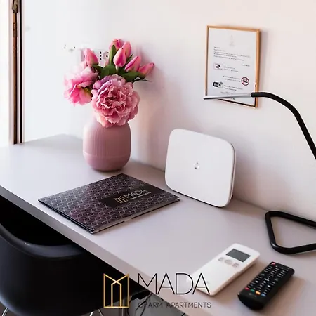 Mada Charm Apartments Jacuzzi-3