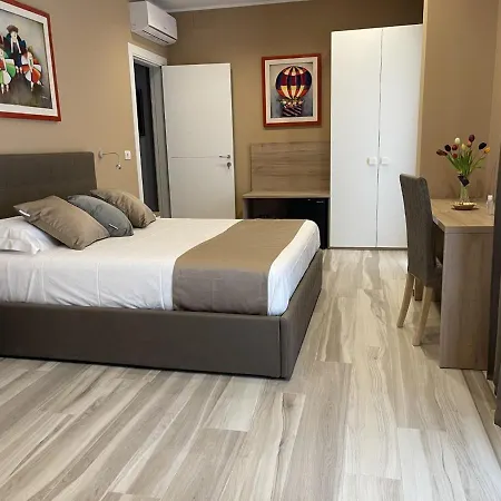 Martini Suite-2