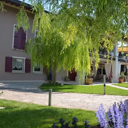 Asso Bed & Breakfast-3