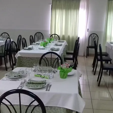 Hotel Sea Breeze-3