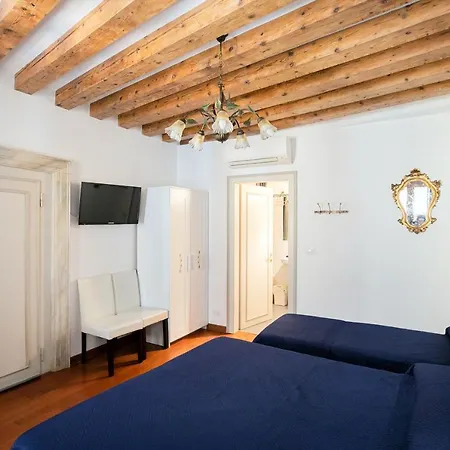Hidden Gem In Venice-3