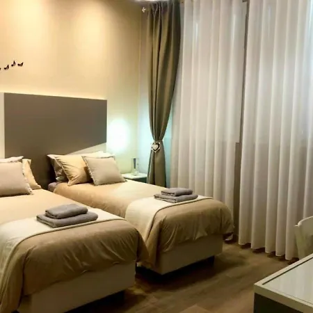 Room Sweet Room 2-2