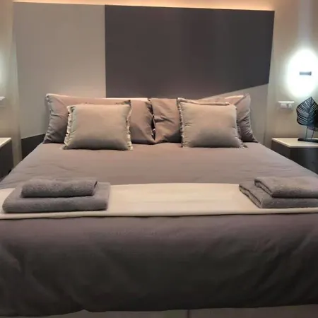 Room Sweet Room 2-3