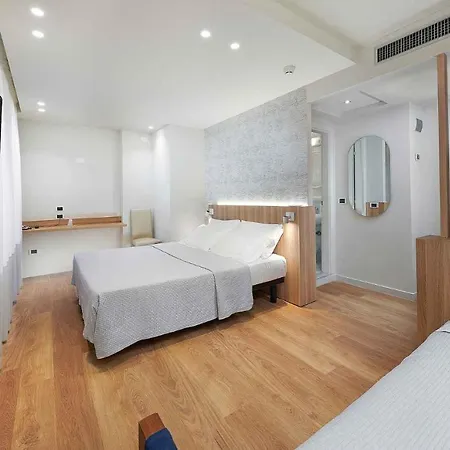 Family Hotel Antibes -50m dal mare --3
