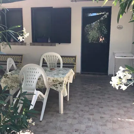 Garden Rooms-2