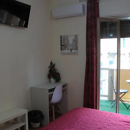 B&B Alexander-Room And Breakfast-3