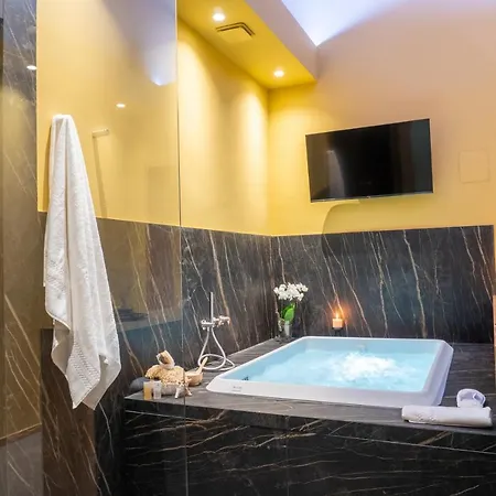 Etnea Suite 270-3
