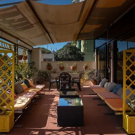 Hotel Ping Pong-3