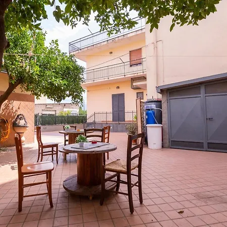 Pompei Luxury Rooms-3