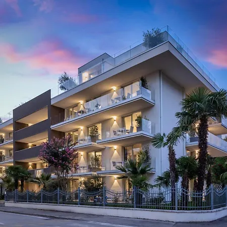 Aris Apartments & Sky Pool - Tonelli Hotels - Adult Friendly-2