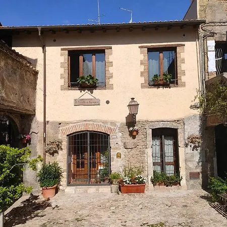Il Cortile del Castello-2