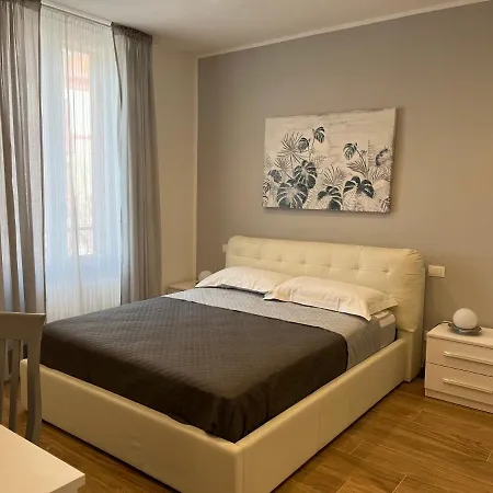 Levante Central Rooms-3